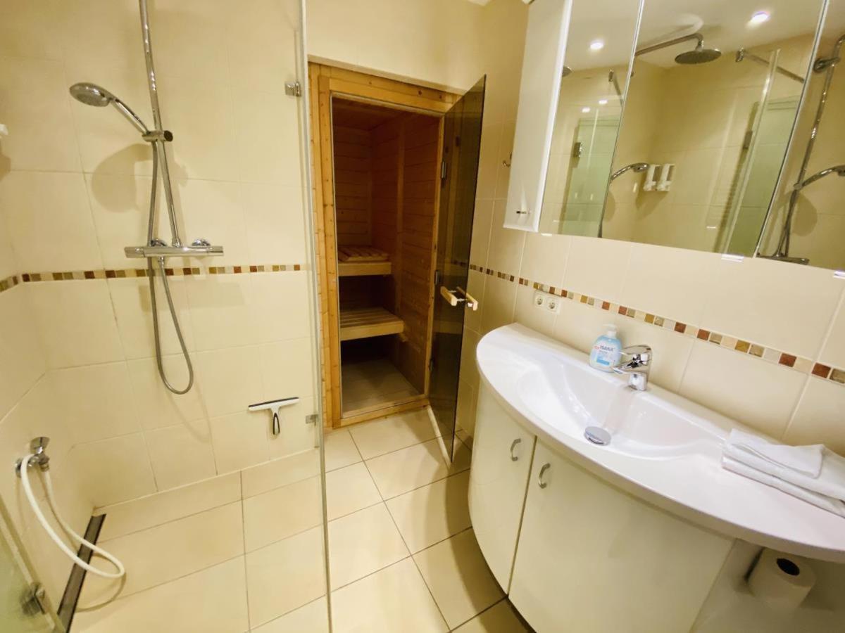 Ferienhaus Maria روستوك المظهر الخارجي الصورة
